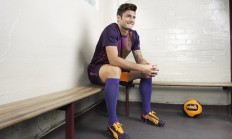 开云下载-当华沙的钢铁遇上桑巴的羽毛，一场胜利与一个瞬间如何重写足球的叙事