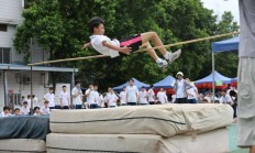 开云体育官网-包含田径比赛场上瞬间，速度与激情交相辉映的词条