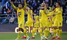 开云体育app-包含多特蒙德队员在场上表现抢眼的词条