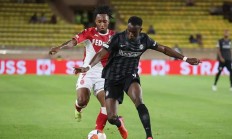 开云体育中国-包含拉什登主场大胜普利茅斯，保级希望增加的词条