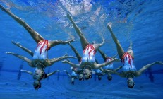 开云官网-猛龙力克76人，哈登带队取胜，一场定义领袖价值的逆转之战