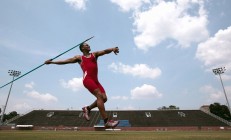 开云体育中国官网-赛道上的暗影守护者，加克波在F1街道赛之夜的铜墙铁壁