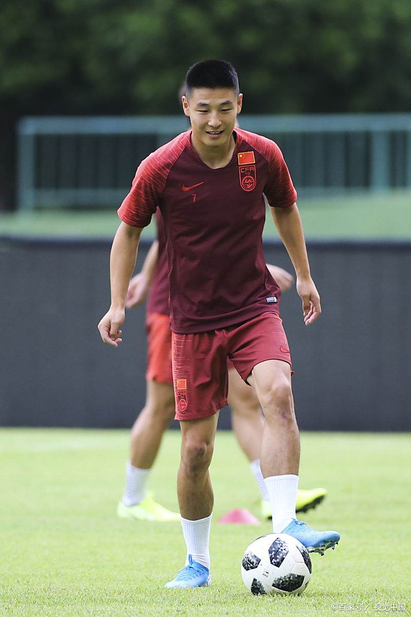 斯科尔斯在比赛中凭借进球扳平比分 斯科尔斯在比赛中凭借进球扳平比分