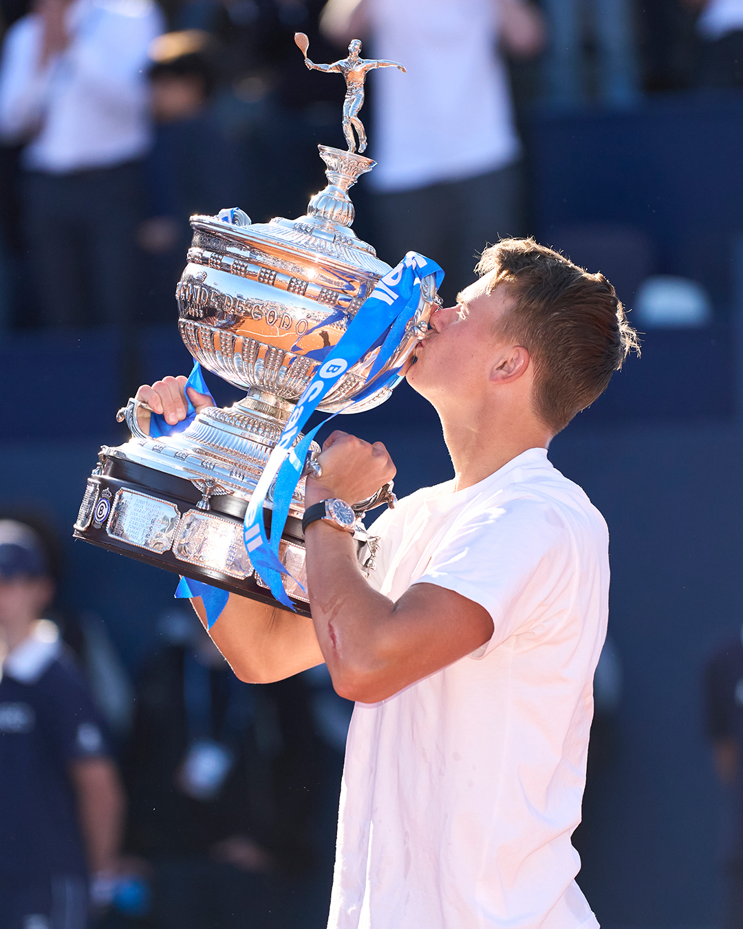 包含巴塞罗那新援状态火热，将在欧洲冠军联赛中大放异彩的词条