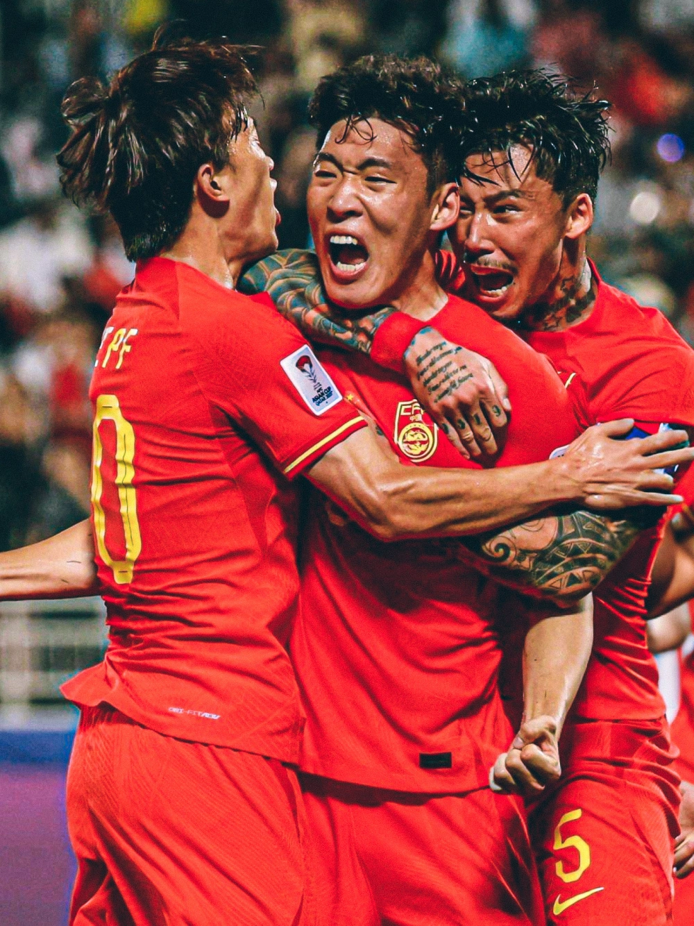 精彩足球盛宴:体育魅力尽显无遗的简单介绍 精彩足球盛宴:体育魅力尽显无遗的简单介绍