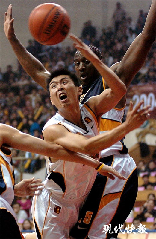 关于江苏男篮再度取胜,战胜湖北男篮的信息 关于江苏男篮再度取胜,战胜湖北男篮的信息