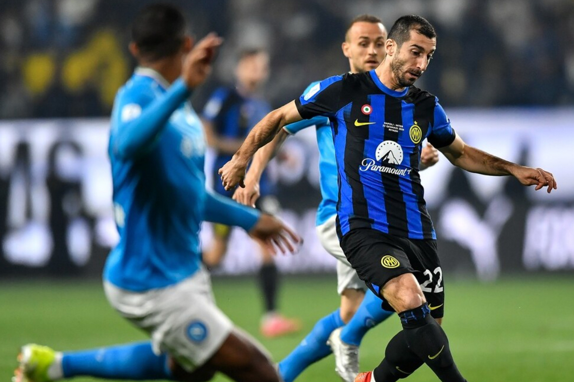 包含韩国绝杀国际米兰，蒂亚戈刷新纪录的词条