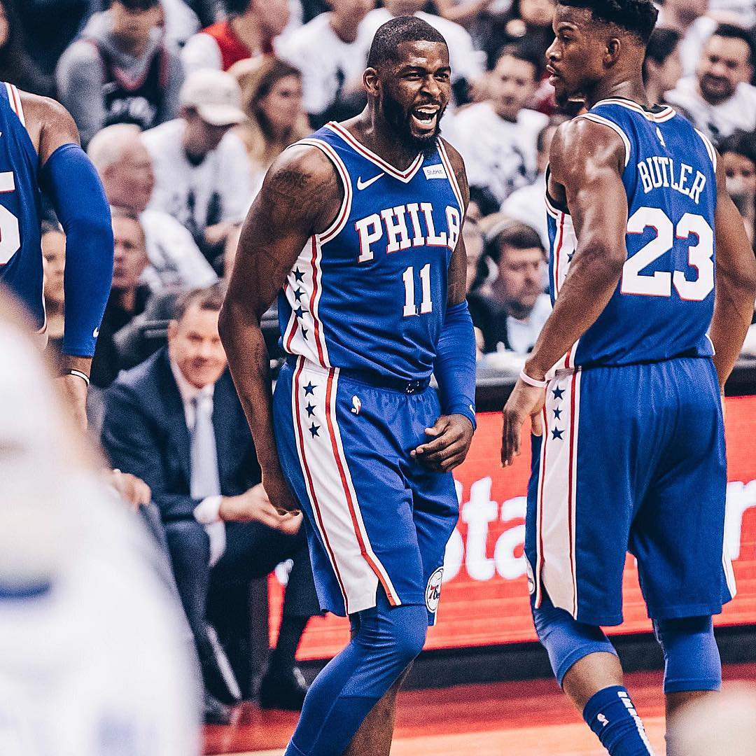 包含深圳队翻盘76人,范弗利特惊艳四座的词条 包含深圳队翻盘76人,范弗利特惊艳四座的词条