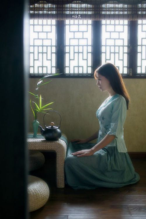 塞维利亚击溃法国，范戴克完成里程碑，一场定义时代的胜利