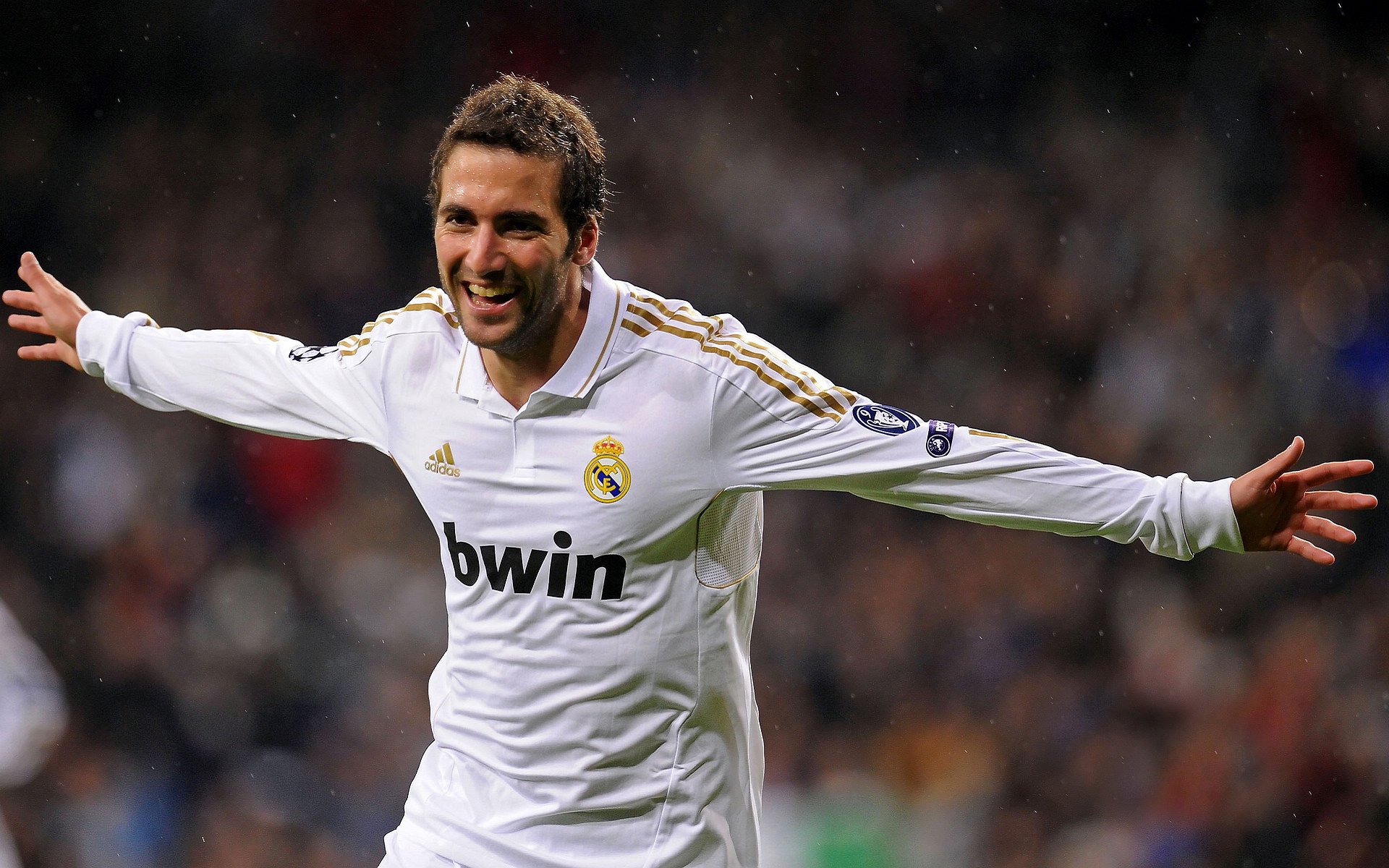 赛道上的逆袭，勒克莱尔点燃赛场，索伯车队逆转红牛